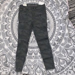 Camo-Mid Rise Skinny